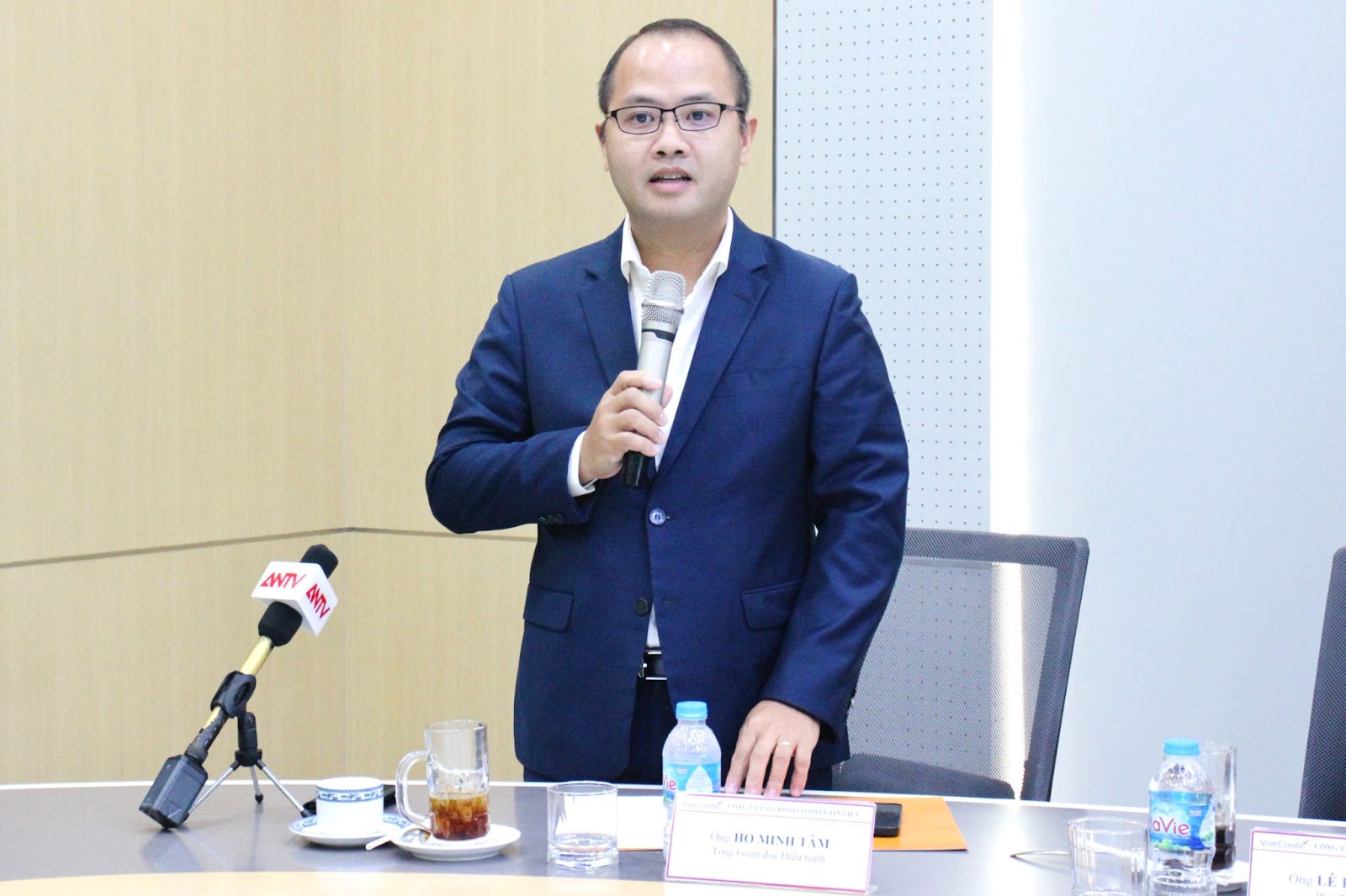 Ông Hồ Minh Tâm - Tổng Giám đốc điều hành VietCredit chia sẻ việc ứng dụng FPT.IDCheck giúp tăng cường năng lực quản trị rủi ro.