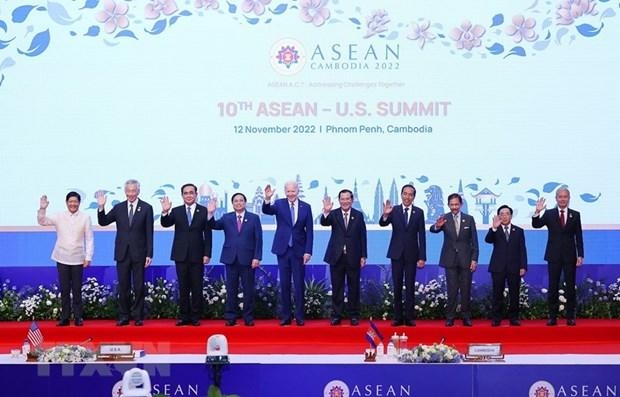 Trưởng đo&agrave;n c&aacute;c nước ASEAN v&agrave; Tổng thống Mỹ Joe Biden chụp ảnh chung - Ảnh: TTXVN