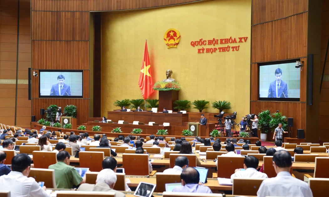 Quốc hội nghe giải trình trước khi bấm nút thông qua Luật