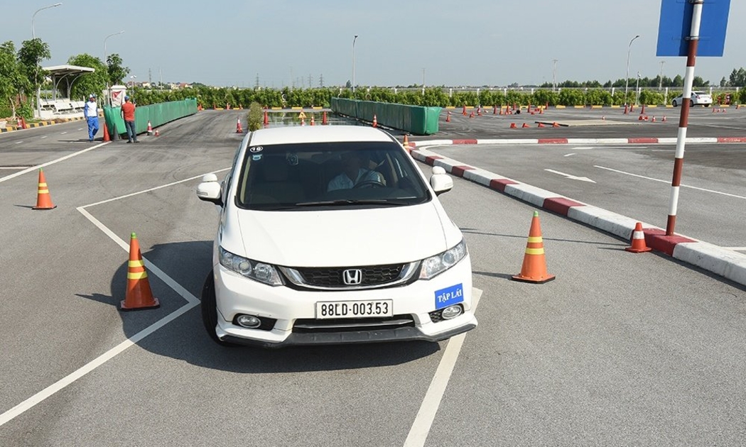 Dùng công nghệ thông tin giám sát chặt số km, thời gian để học viên học đủ và quản được việc dạy của giáo viên.