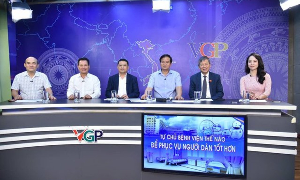 Các chuyên gia tham dự tọa đàm. Ảnh - VGP.
