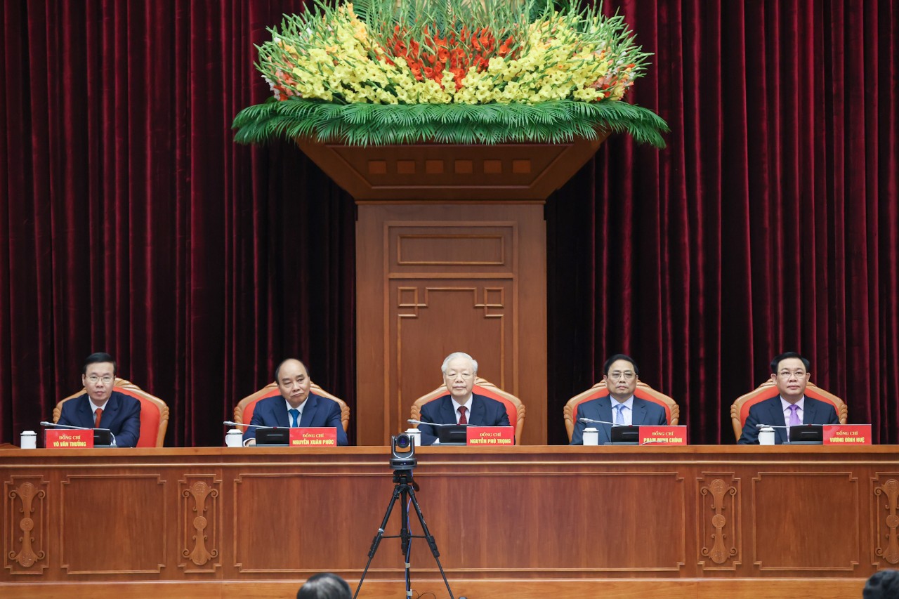 Tổng Bí thư Nguyễn Phú Trọng, Chủ tịch nước Nguyễn Xuân Phúc, Thủ tướng Chính phủ Phạm Minh Chính, Chủ tịch Quốc hội Vương Đình Huệ, Thường trực Ban Bí thư Võ Văn Thưởng đồng chủ trì Hội nghị. Ảnh: VGP
