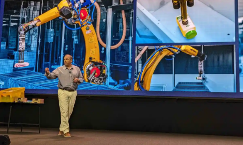 Amazon ra mắt cánh tay robot để giải phóng nhân viên trong kho hàng