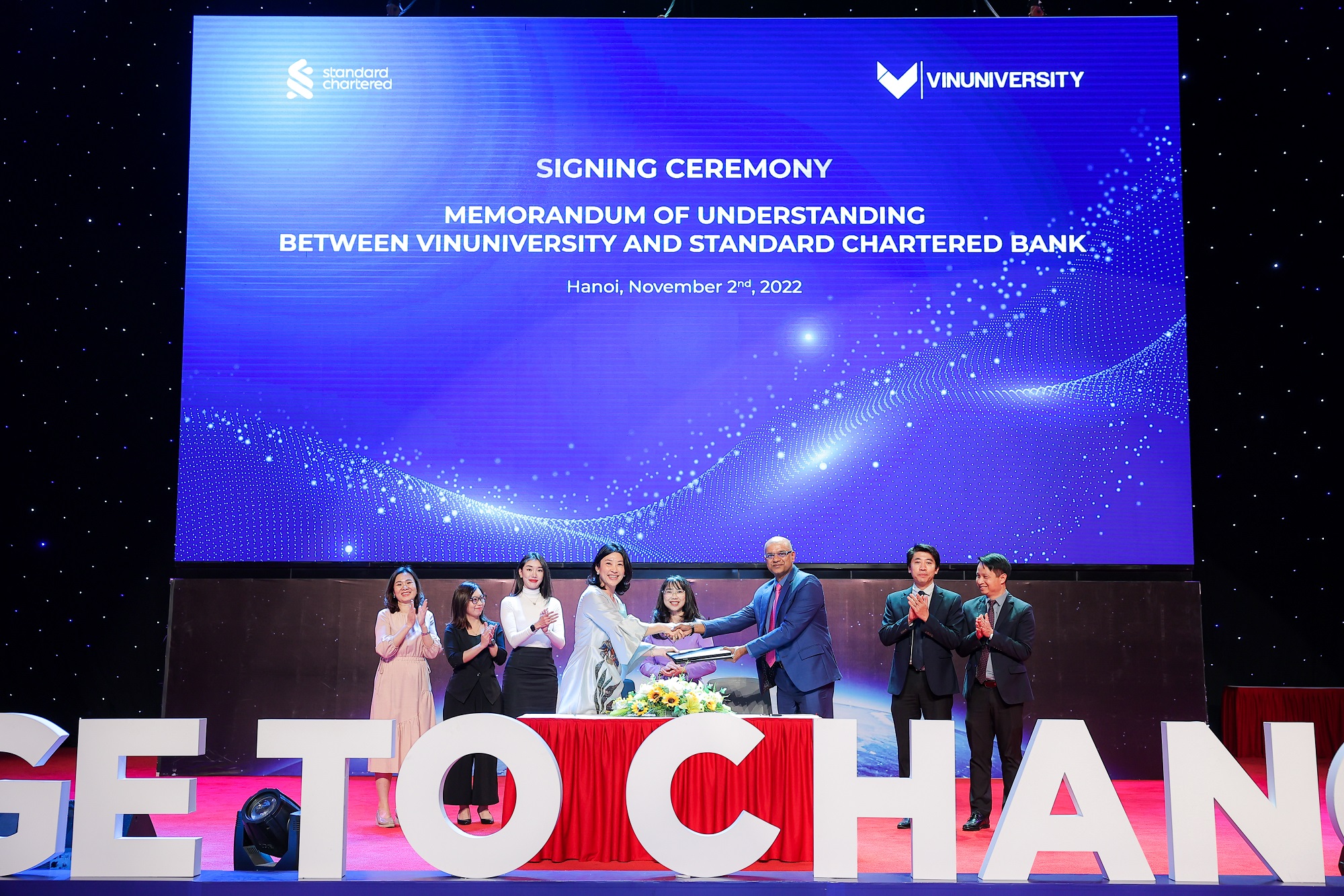 The signing of the MoU between the two parties. Photo: Standard Chartered Bank