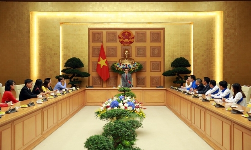 Càng những nơi khó khăn, càng phải đầu tư cho giáo dục