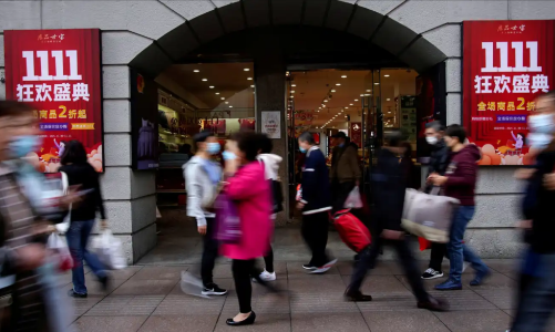 Trung Quốc được dự báo chỉ tăng trưởng 3,3% năm nay, đe dọa kinh tế toàn cầu