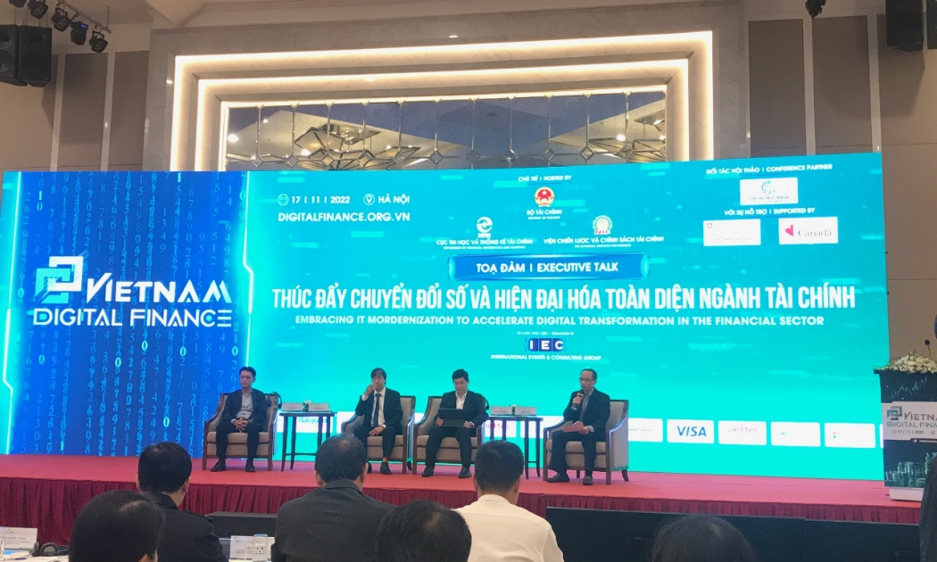Các ý kiến tại hội thảo đều cho rằng hệ thống tài chính số hóa hoàn toàn và nền tài chính thông minh trong 4 lĩnh vực trọng tâm sẽ đưa đến tiện ích tốt nhất cho người dân và doanh nghiệp.