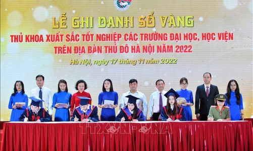98 Thủ khoa xuất sắc được ghi danh Sổ vàng tại Văn Miếu - Quốc Tử Giám