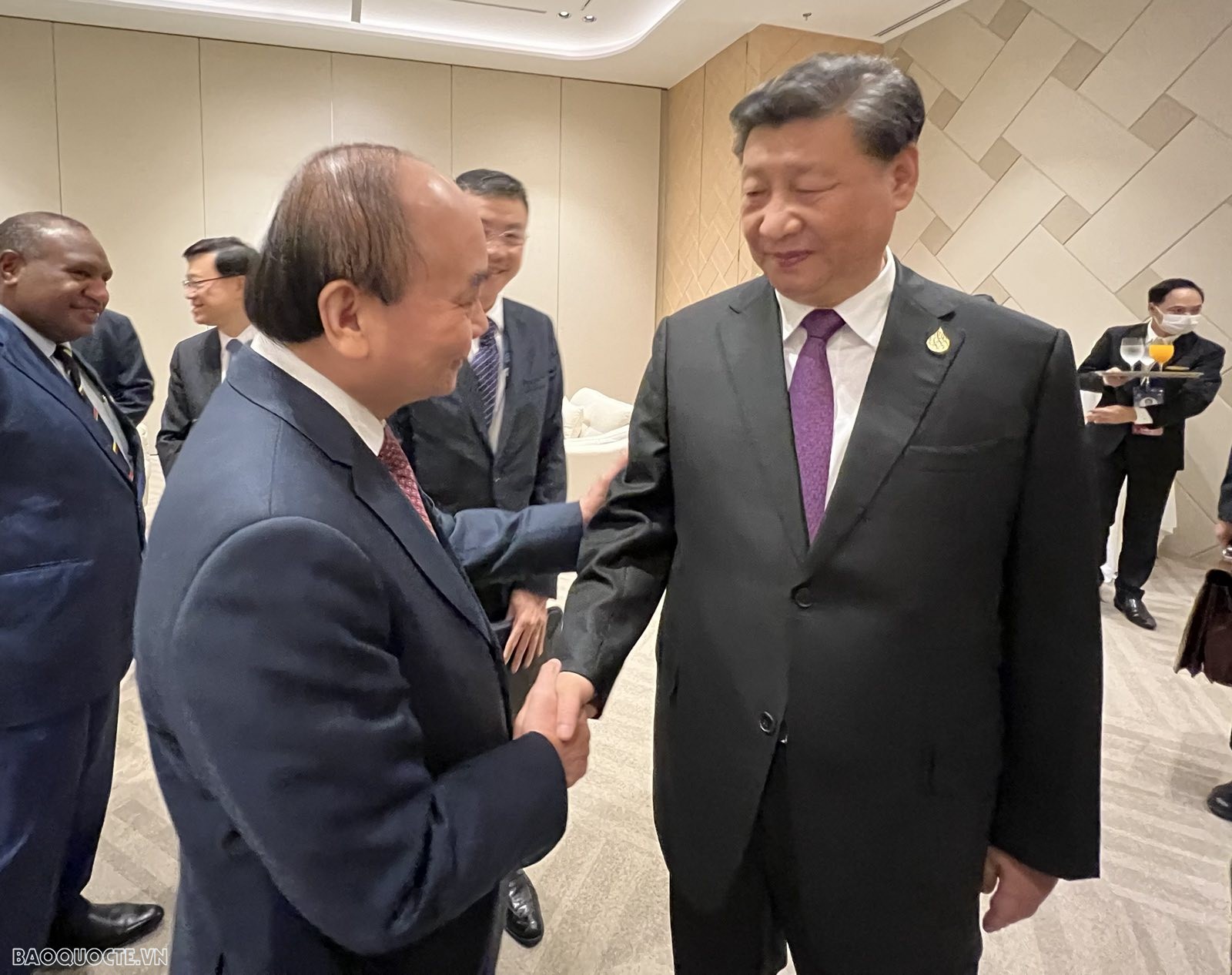 Chủ tịch nước Nguyễn Xuân Phúc gặp với Tổng Bí thư, Chủ tịch Trung Quốc Tập Cận Bình - Ảnh: Báo Quốc tế