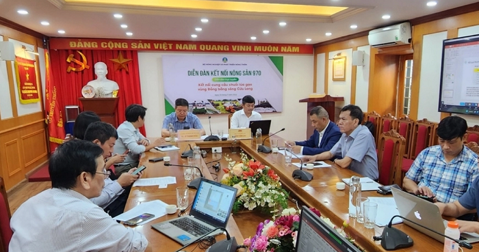 Điểm cầu diễn đàn tại Hà Nội.