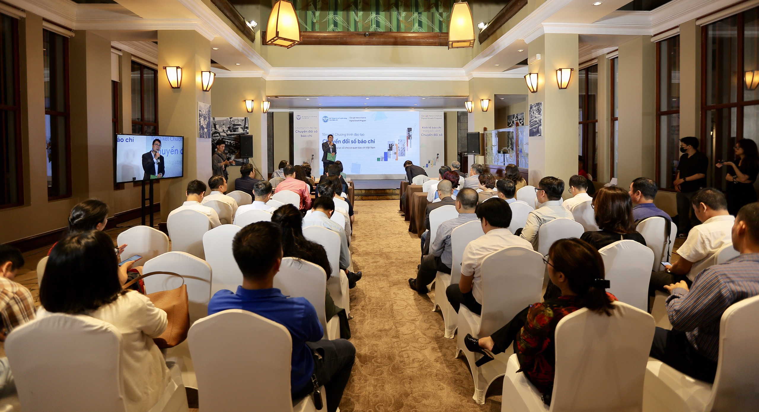 Tổng kết Chương trình đào tạo Chuyển đổi số báo chí năm 2022(Vietnam GNI 2022).
