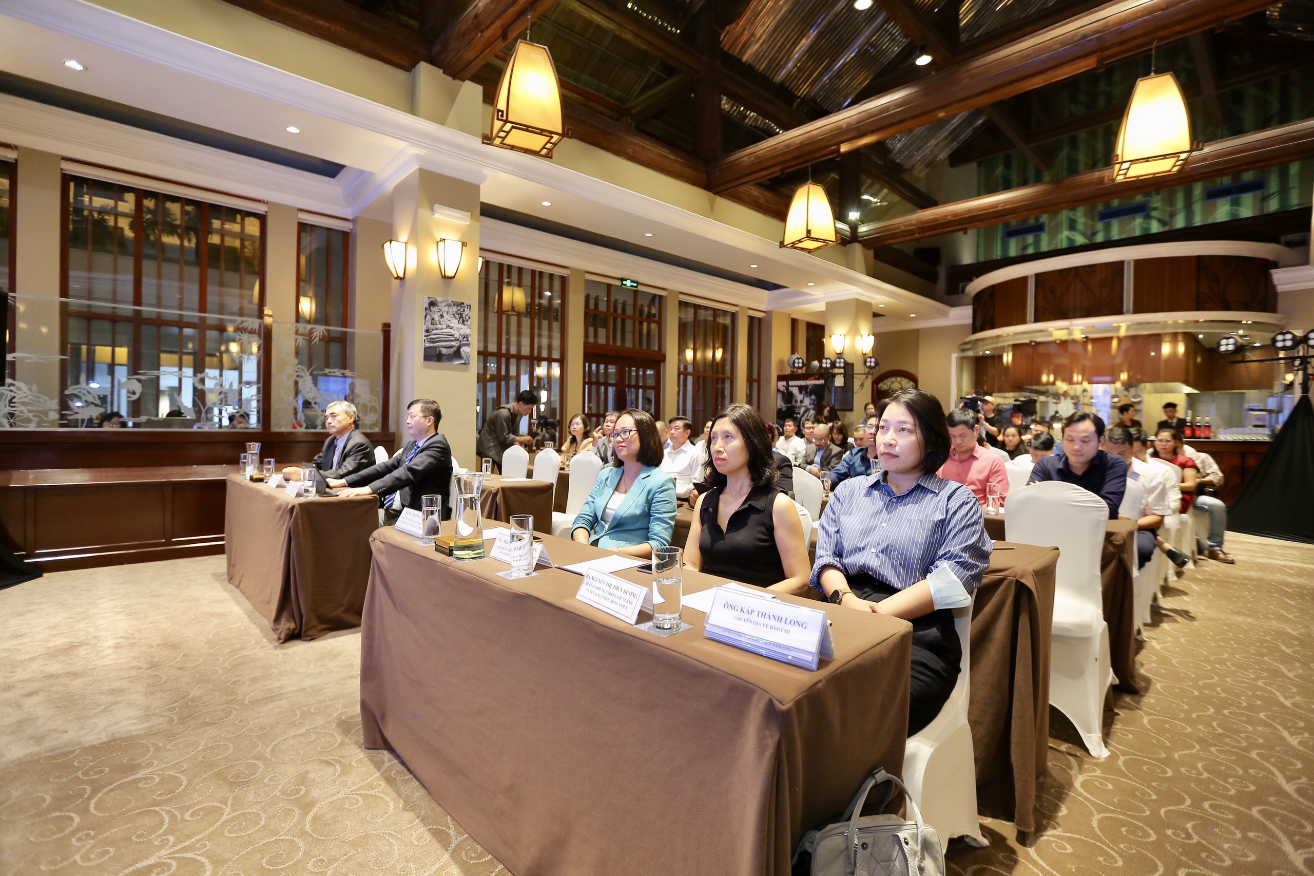 C&aacute;c đại biểu tại Lễ tổng kết Chương tr&igrave;nh chuyển đổi số b&aacute;o ch&iacute; ng&agrave;y 18/11/2022.&nbsp;