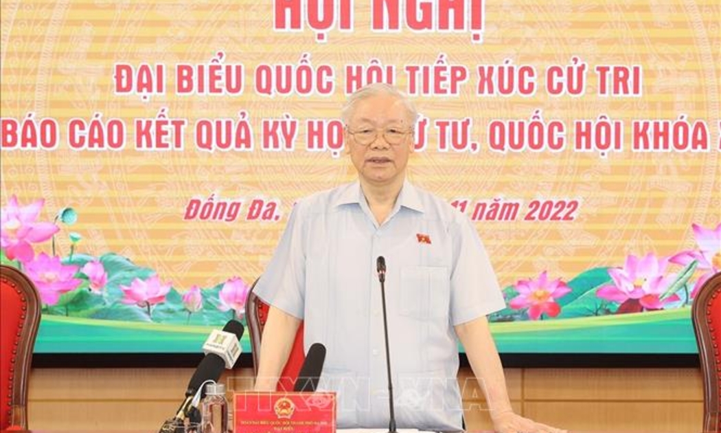 Tổng Bí thư Nguyễn Phú Trọng phát biểu tại buổi tiếp xúc cử tri ở quận Đống Đa - Ảnh: TTXVN