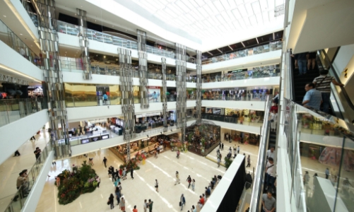 Doanh nghiệp mở đường “thoát hiểm”: Tận dụng sức mua tại “sân nhà”