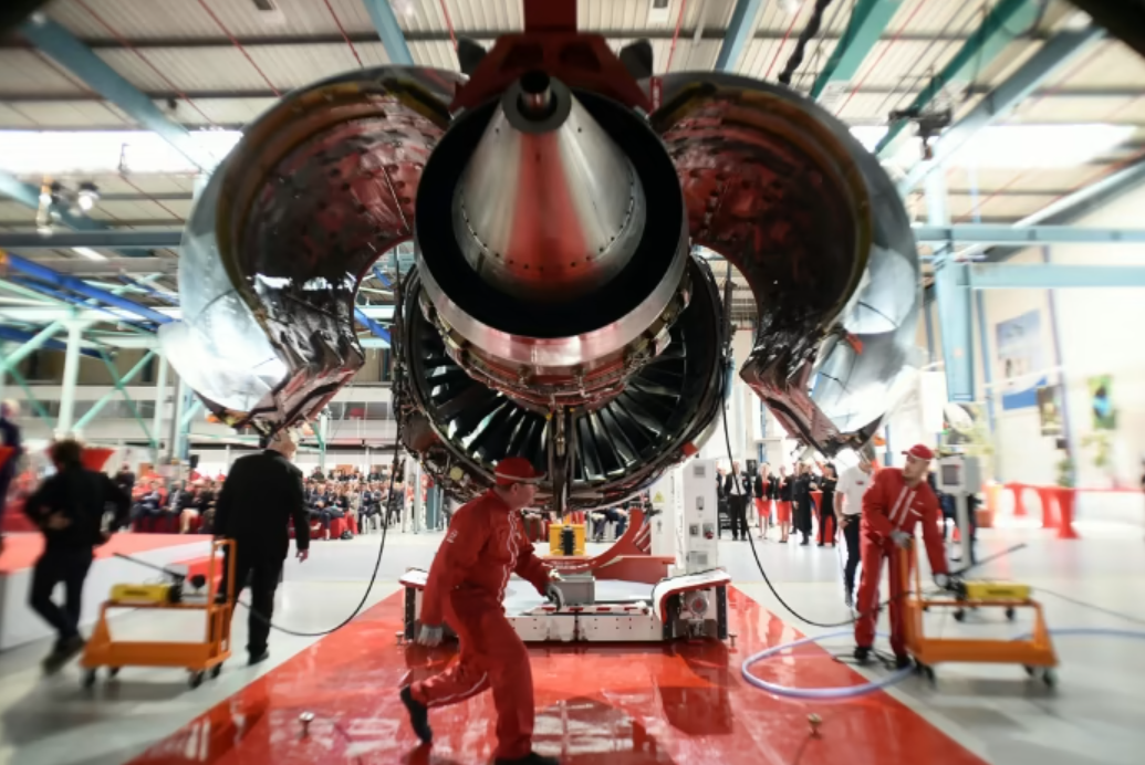 Nhà sản xuất động cơ và linh kiện máy bay Safran của Pháp đang cân nhắc lại kế hoạch đầu tư của mình, chuyển vốn đầu tư từ châu Âu sang Mỹ và châu Á - Ảnh: Getty Images