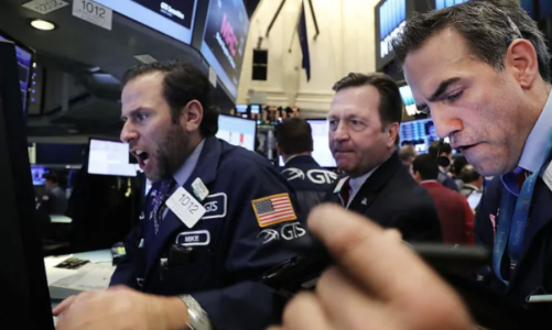 Chứng khoán Mỹ và giá dầu cùng giảm vì mối lo Covid ở Trung Quốc