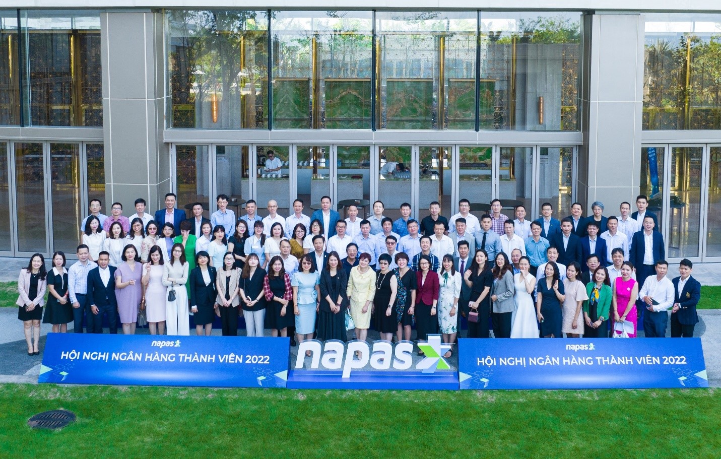 Lãnh đạo của hơn 60 Tổ chức thành viên tham dự Hội nghị Ngân hàng Thành viên của NAPAS 2022.