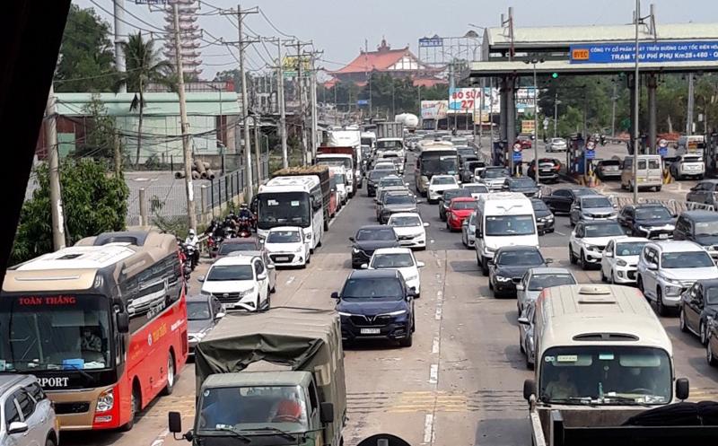 Cao tốc Biên Hòa - Vũng Tàu dài gần 54 km đi qua hai tỉnh Đồng Nai và Bà Rịa - Vũng Tàu khởi công trước ngày 30/6/2023, sớm phá thế “độc đạo” của Quốc lộ 51.