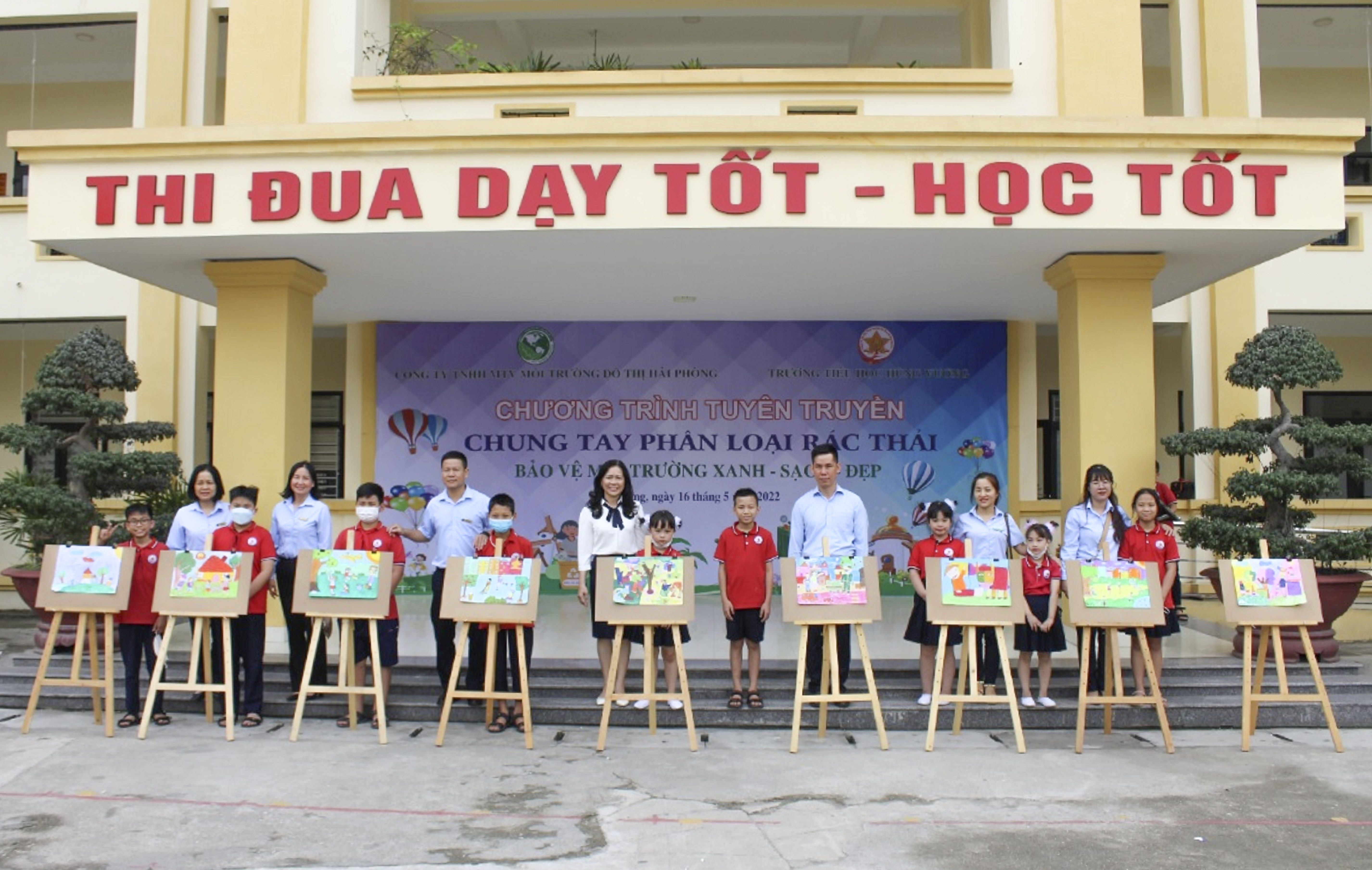 Ý thức bảo vệ môi trường cần được giáo dục từ tuổi ấu thơ tới trưởng thành.