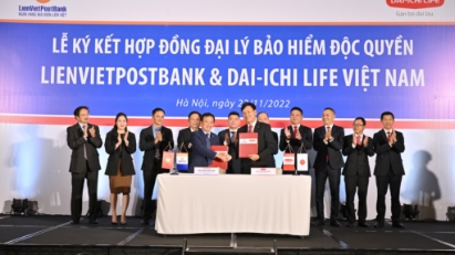 LienVietPostBank & Dai-ichi Life sign exclusive bancassurance agreement