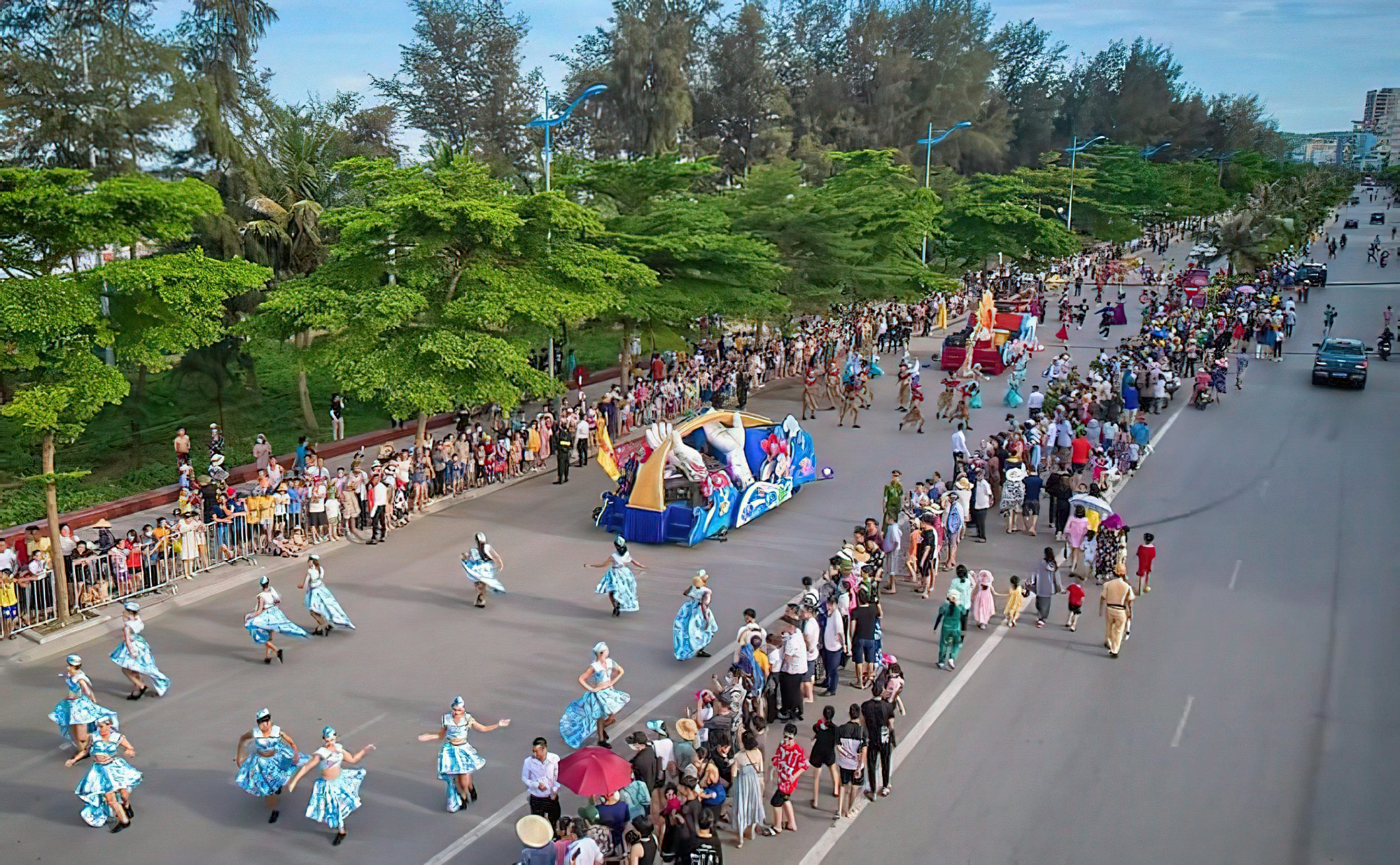 Festival tr&ecirc;n đường phố