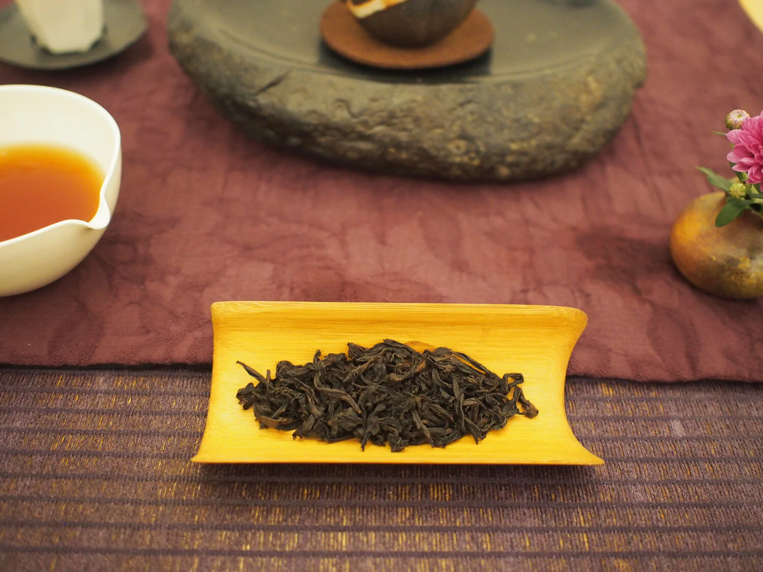 Tr&agrave; Đại Hồng B&agrave;o được coi l&agrave; quốc bảo của Trung Quốc.