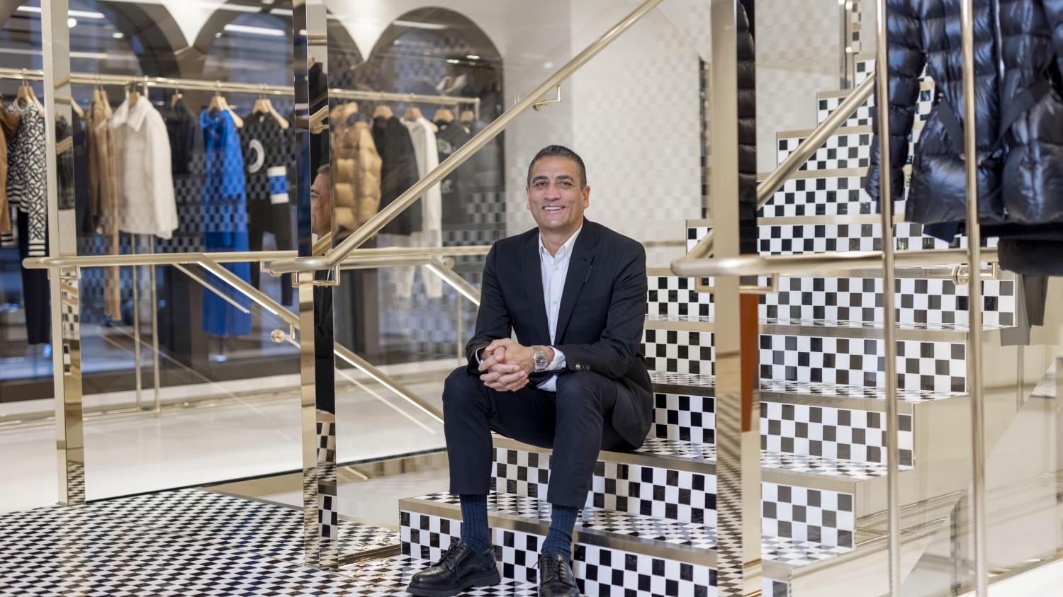 CEO Jonathan Akeroyd cho rằng tinh thần Anh quốc sẽ lại nổi l&ecirc;n một lẫn nữa trong ng&agrave;nh thời trang xa xỉ.