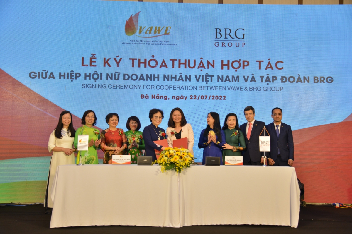 SeABank hợp tác với Hiệp hội Nữ doanh nhân Việt Nam (VAWE).