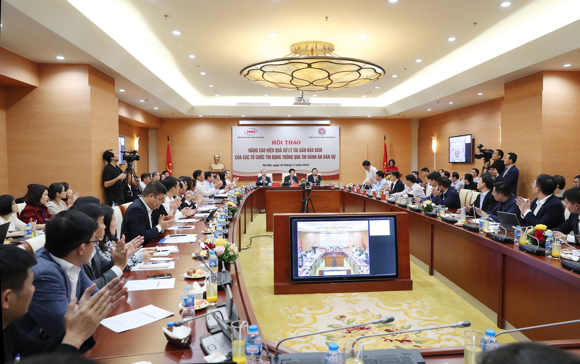 Toàn cảnh hội thảo