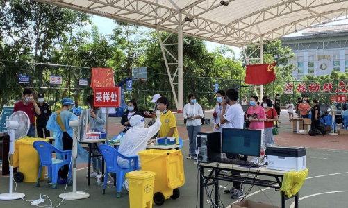 Kinh tế Trung Quốc “còng lưng” gánh Zero-Covid