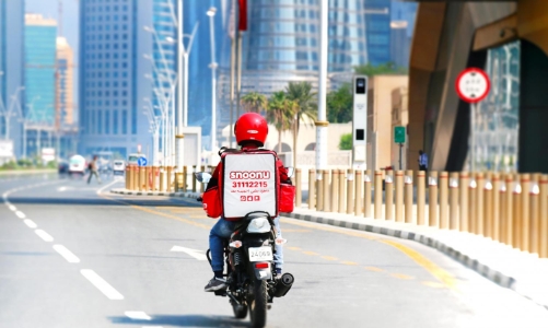 Đơn hàng “ship” đồ ăn nghẽn mạng vì World Cup