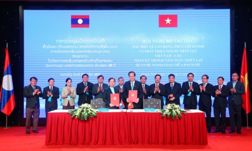Việt Nam - Lào hợp tác phát triển nguồn nhân lực có tay nghề 