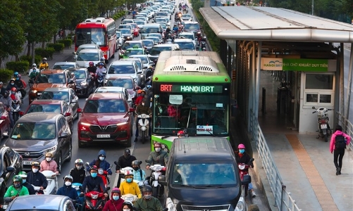 Thách thức nâng thị phần vận tải công cộng lên 35%, Hà Nội sẽ mạnh dạn mở làn riêng cho xe buýt