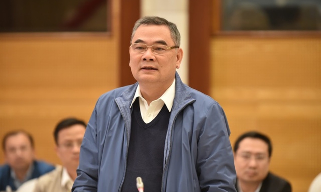 Trung tướng Tô Ân Xô cung cấp thông tin tới báo chí tại cuộc họp báo