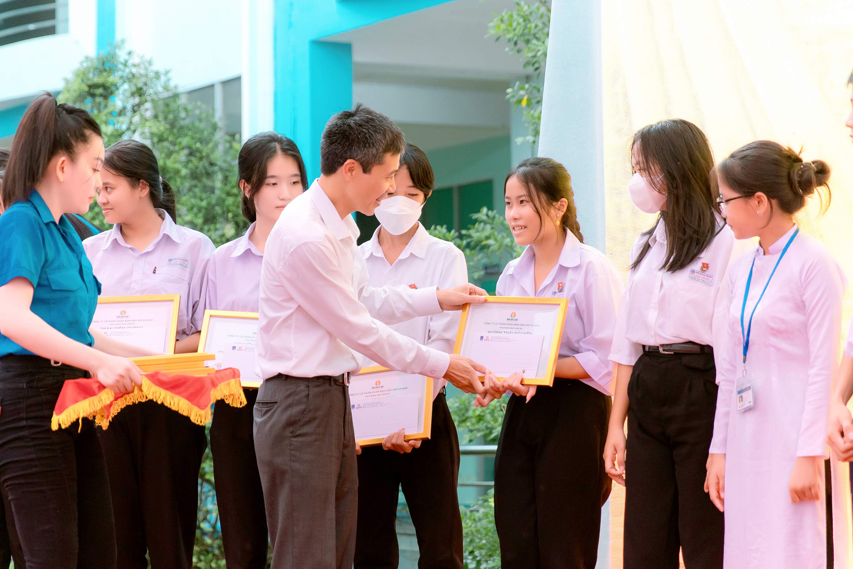 PVCFC quyết t&acirc;m đưa chương tr&igrave;nh học bổng lớn mạnh kh&ocirc;ng ngừng v&agrave; ph&aacute;t huy gi&aacute; trị nh&acirc;n văn tốt đẹp.