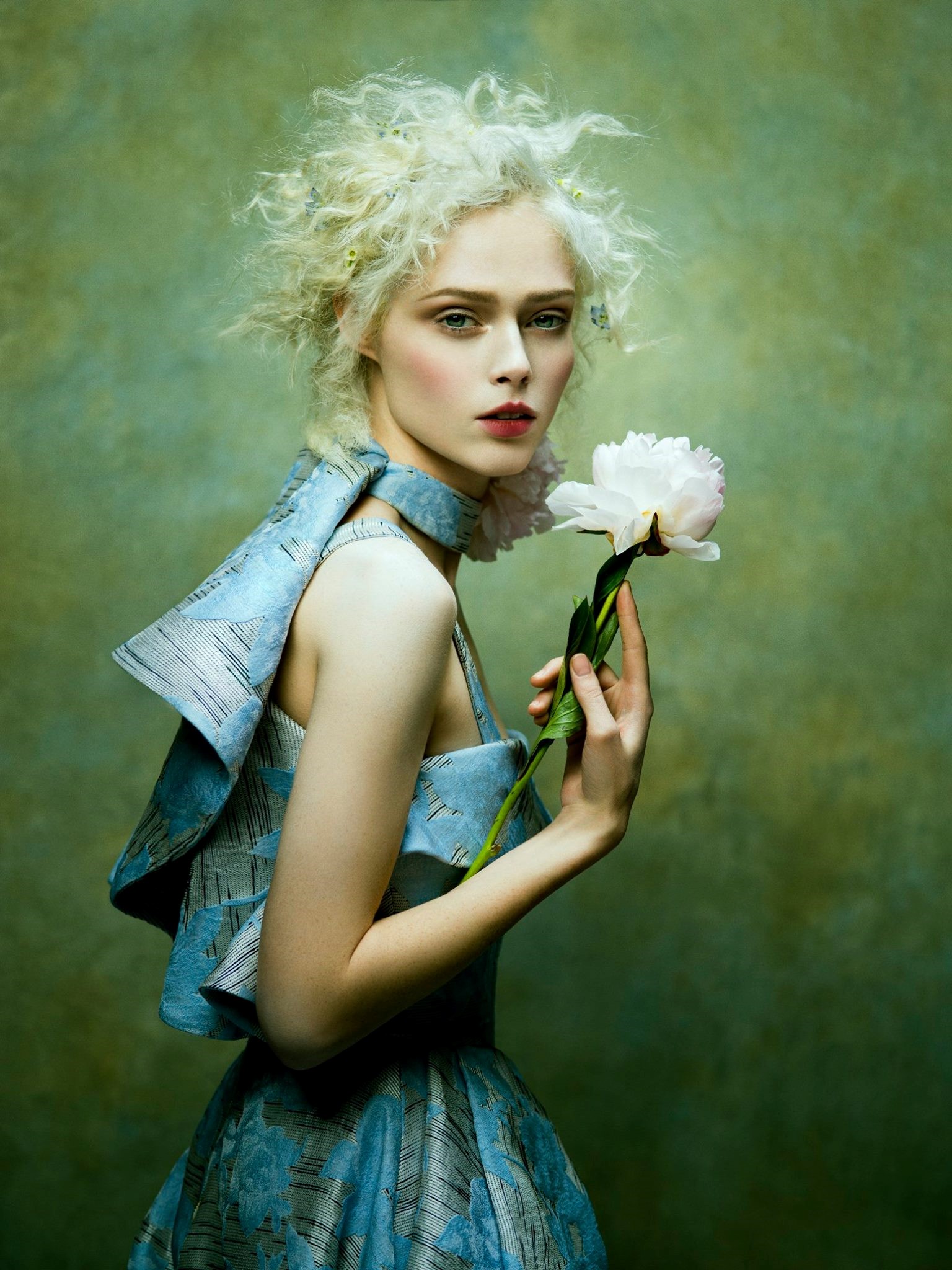 Siêu mẫu Coco Rocha trong thiết kế của Phuong My.