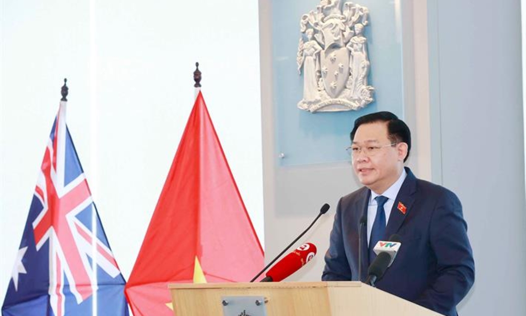 Chủ tịch Quốc hội Vương Đình Huệ phát biểu tại Diễn đàn. Ảnh: Bộ Giáo dục và Đào tạo.