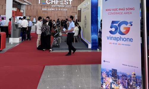 Trải nghiệm công nghệ VinaPhone 5G với các thiết bị tiên tiến nhất tại Techfest Việt Nam 2022