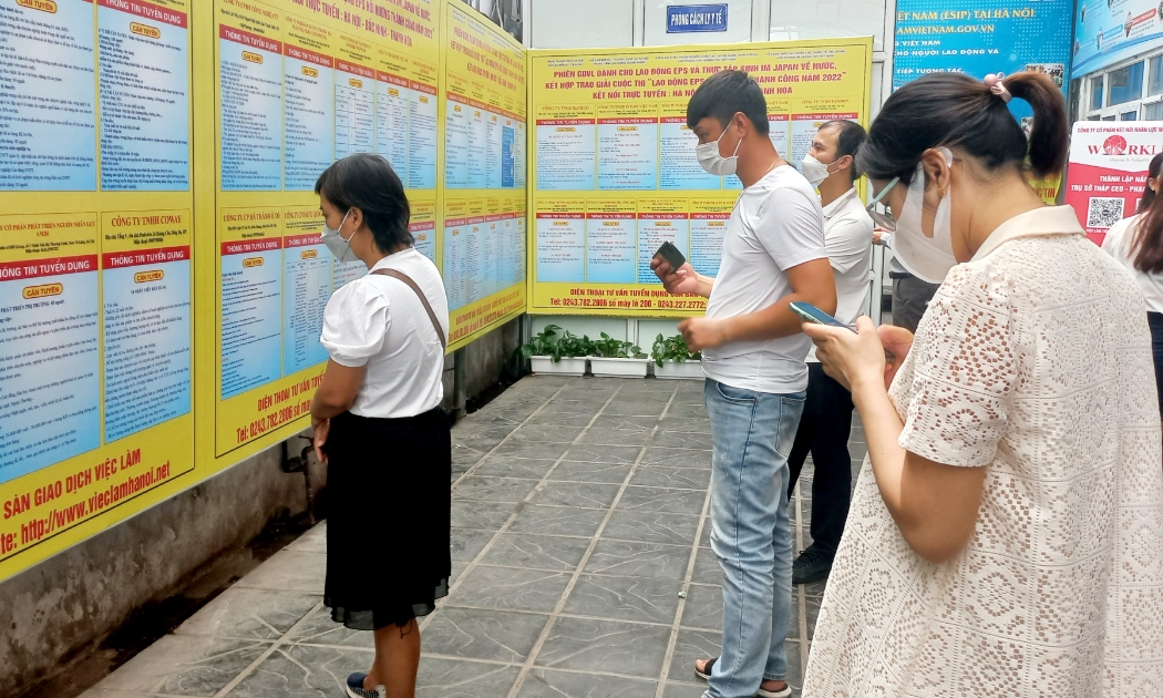 Lao động tìm việc cuối năm. Ảnh - N.Dương.
