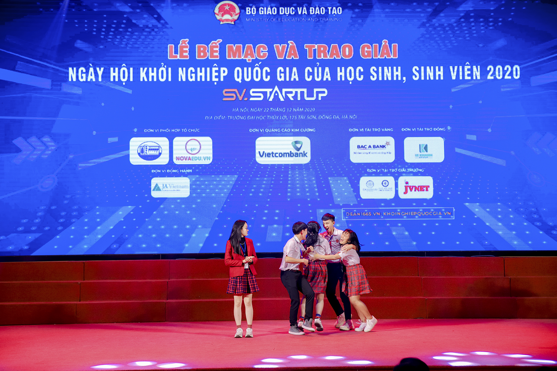 Các đội vào vòng chung kết sẽ tham gia trưng bày sản phẩm tại các gian hàng tại Ngày Hội khởi nghiệp quốc gia. Ảnh: Ngày Hội khởi nghiệp quốc gia năm 2020.