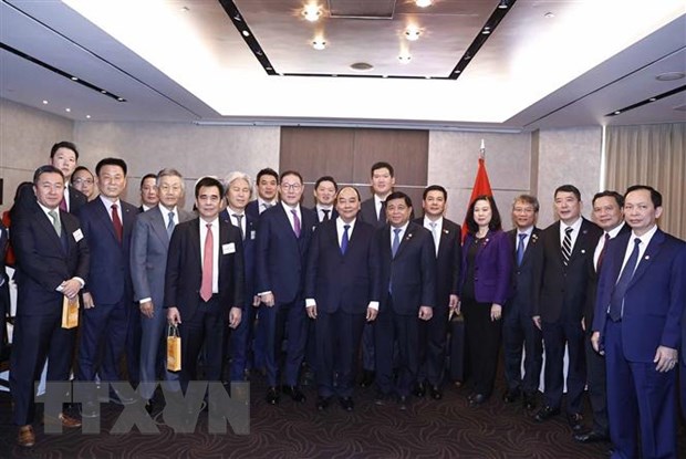 Chủ tịch nước Nguyễn Xu&acirc;n Ph&uacute;c tiếp Nh&oacute;m doanh nghiệp đối t&aacute;c Đất Việt/Kocham.