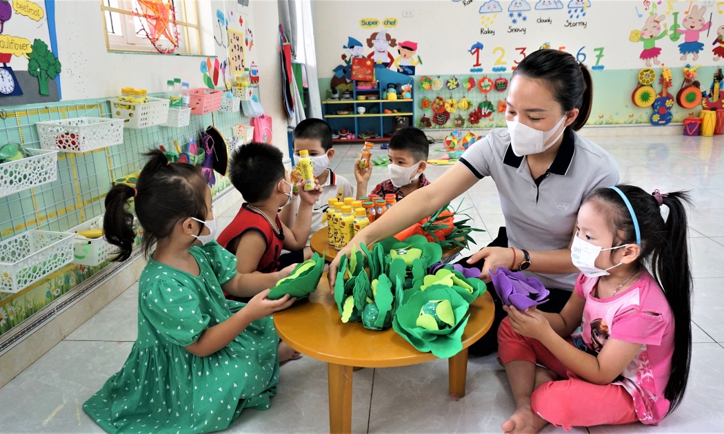 Đề xuất tăng tới 100% phụ cấp giáo viên mầm non. Ảnh:  VGP