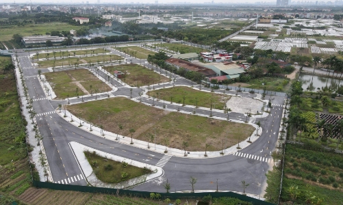 Dìm giá và chiêu thâu tóm 49.000m2 đất của Vimedimex