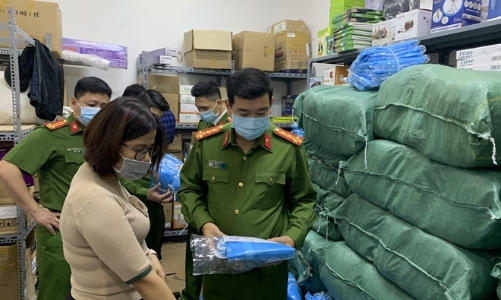 Nộp về ngân sách số lợi bất hợp pháp từ sản xuất, buôn bán hàng giả, hàng cấm