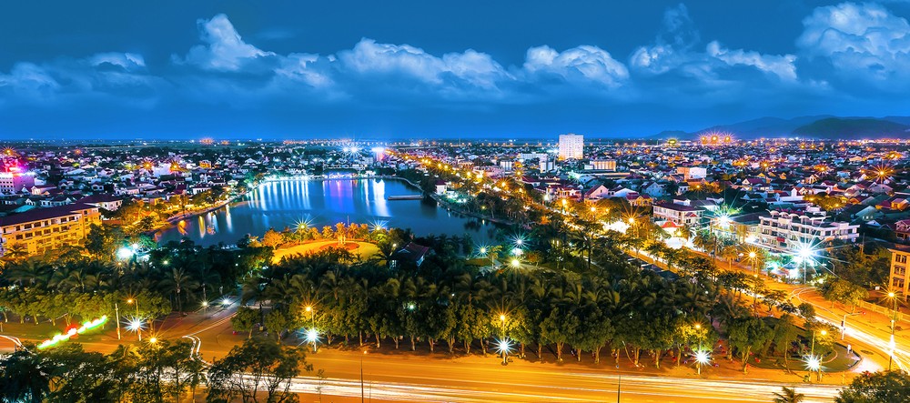 Thành Vinh sầm uất, thu hút làn sóng đầu tư cuối năm.