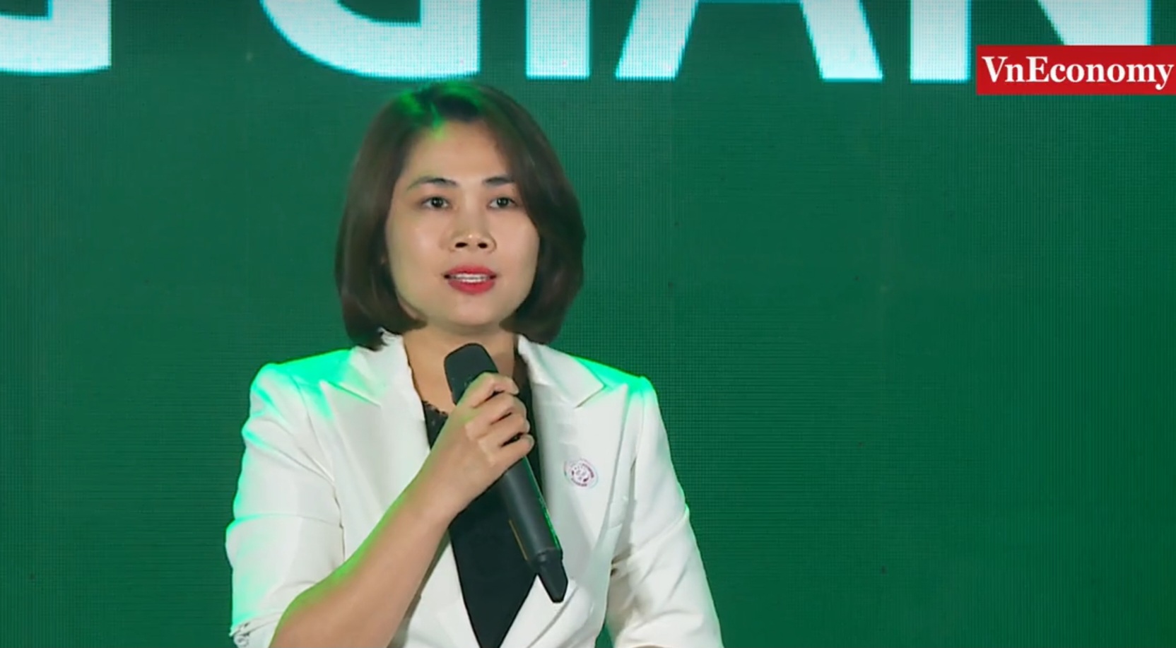 Bà Mai Thị Thanh Oanh, Giám đốc kinh doanh và đối ngoại Công ty TNHH Cốc Cốc.