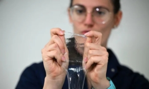 Bao bì được làm từ rong biển của Notpla 