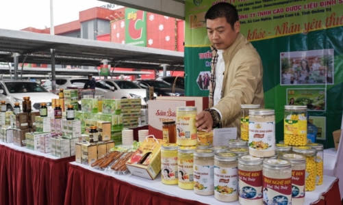 Khai mạc Tuần lễ thực phẩm an toàn vùng miền