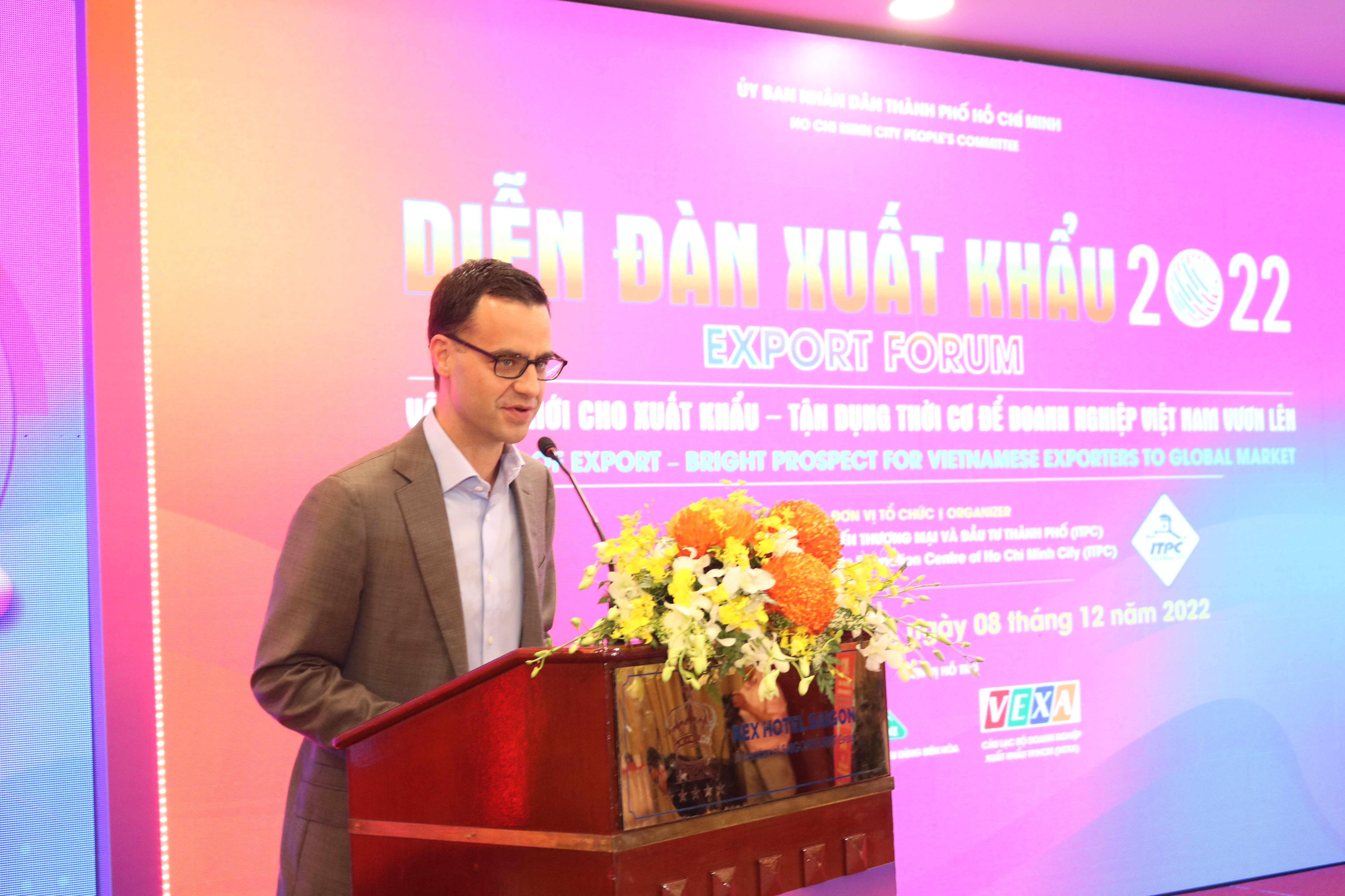 Ông Alex Tatsis, Trưởng phòng kinh tế, Tổng Lãnh sự quán Hoa Kỳ tại TP.HCM: 