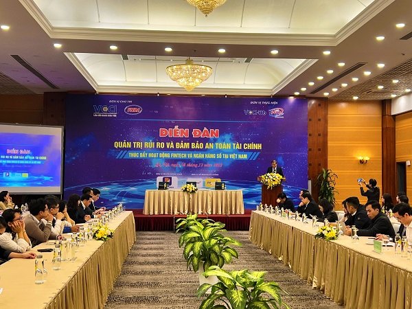 Rất nhiều rào cản đối với hoạt động Fintech và ngân hàng số.